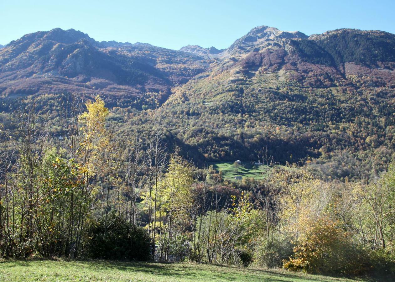 Roulottes Montagne Pyrenees Hotel Luz-Saint-Sauveur Exterior photo